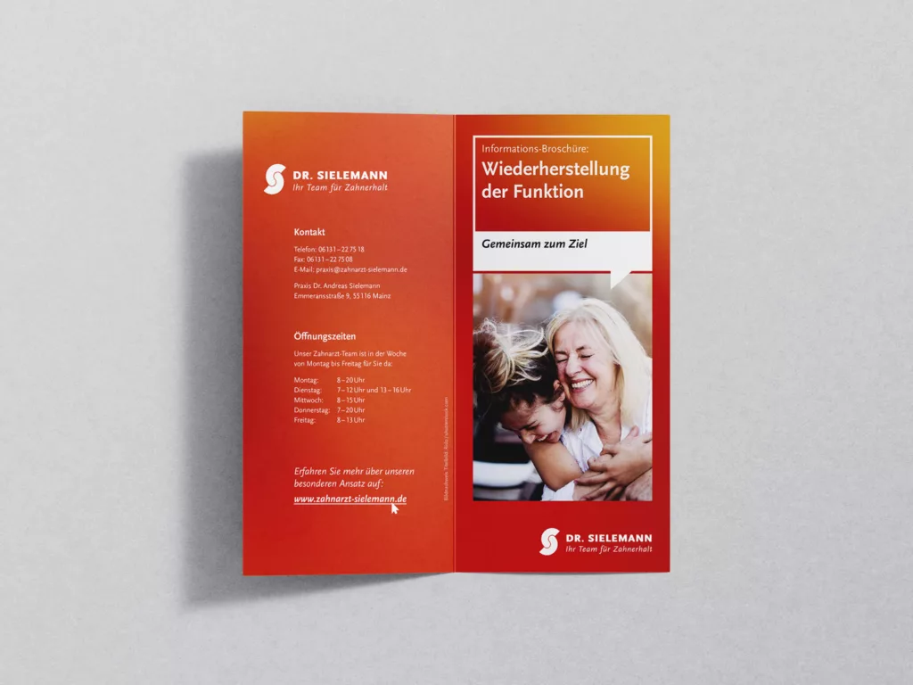 Informationsflyer für Zahnarztpraxis Dr. Sielemann aus Mainz. Thema: Wiederherstellung der Funktion